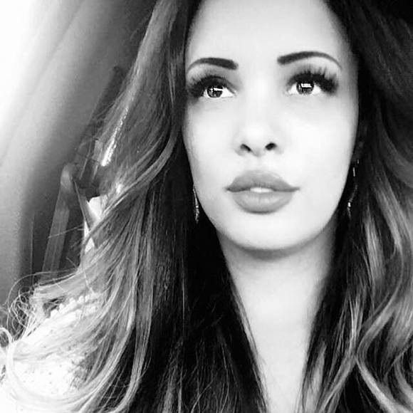 Meet your Posher, Jillian - Picture 1 of 1